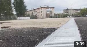 строит стадиона